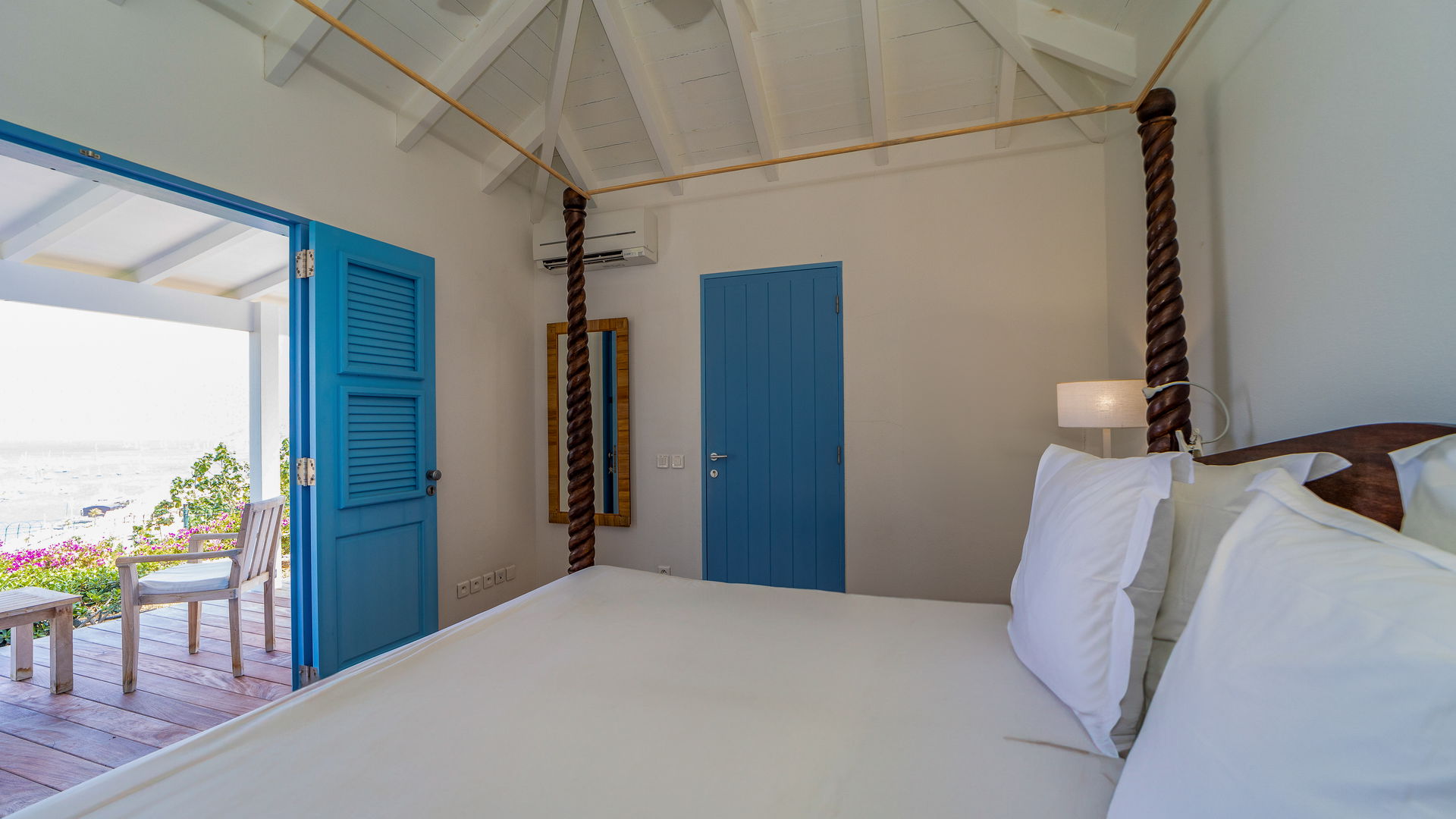 BEDROOM 7