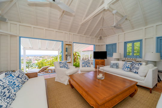 VILLA FABRIZIA LIVING AREA 1