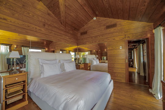 VILLA NUREYEV BEDROOM2 4