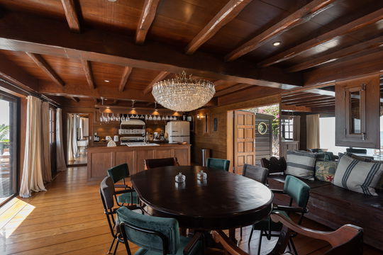 VILLA NUREYEV KITCHEN & DINING AREA 5