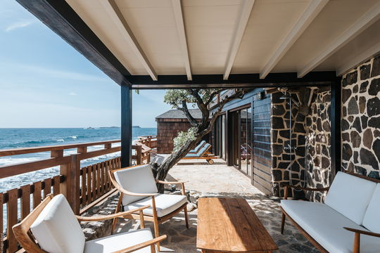 VILLA NUREYEV OUTDOOR LOUNGE AREA 11