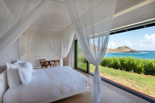 VILLA OVER THE OCEAN BEDROOM3 1