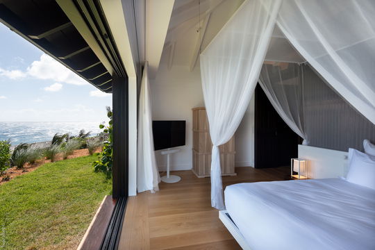 VILLA OVER THE OCEAN BEDROOM3 6