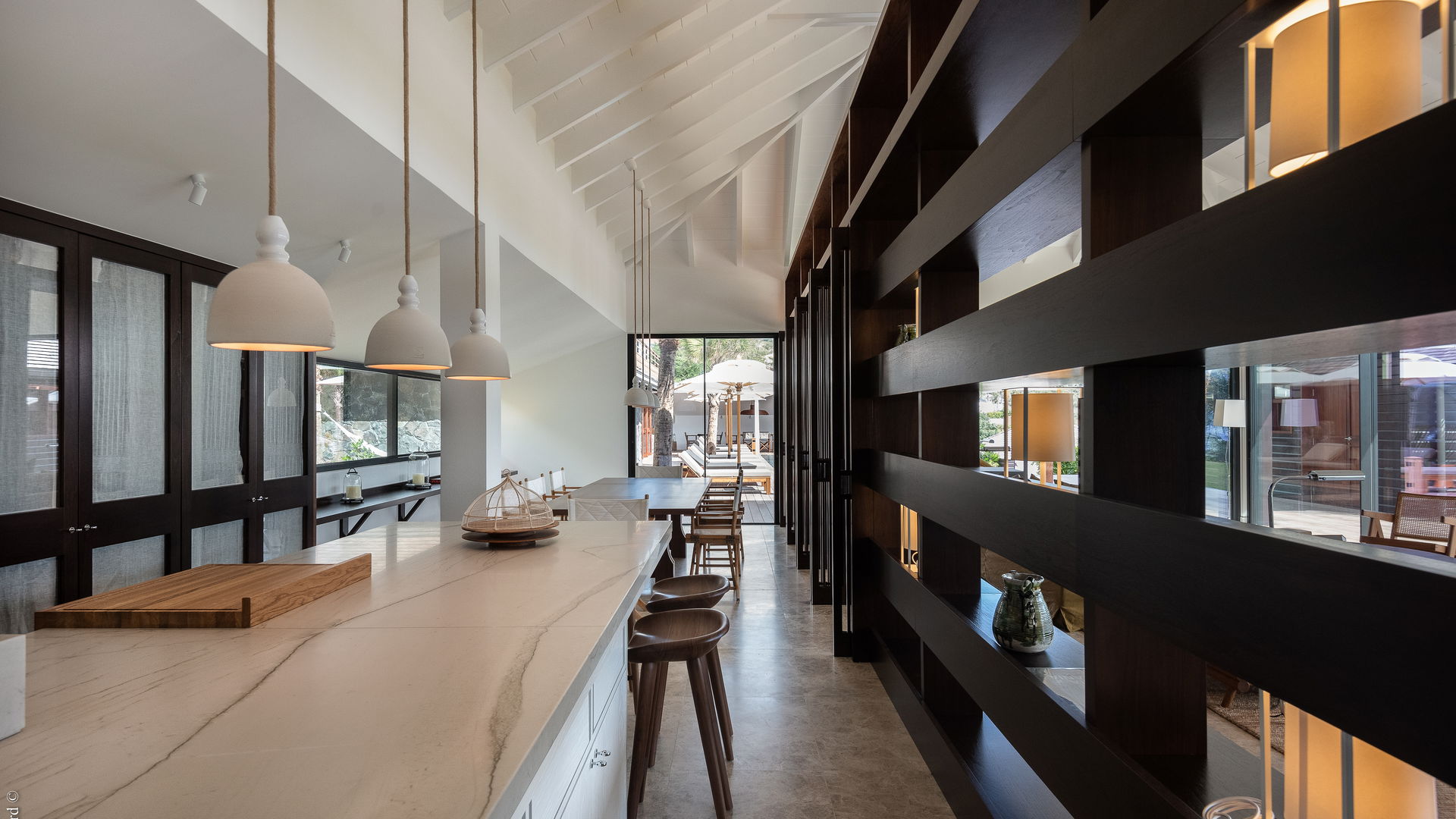 KITCHEN & DINING AREA