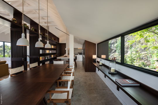 VILLA OVER THE OCEAN KITCHEN & DINING AREA 10