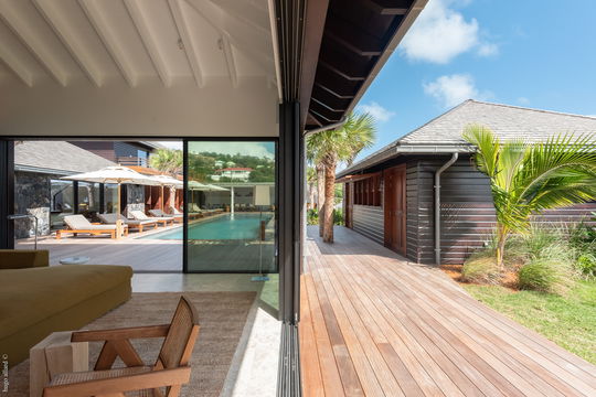 VILLA OVER THE OCEAN LIVING AREA 11