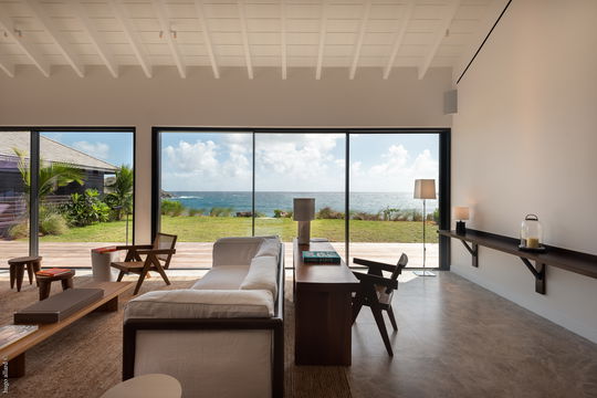 VILLA OVER THE OCEAN LIVING AREA 5