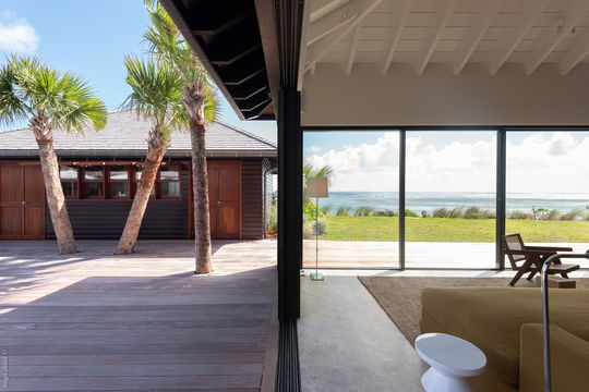 VILLA OVER THE OCEAN LIVING AREA 6