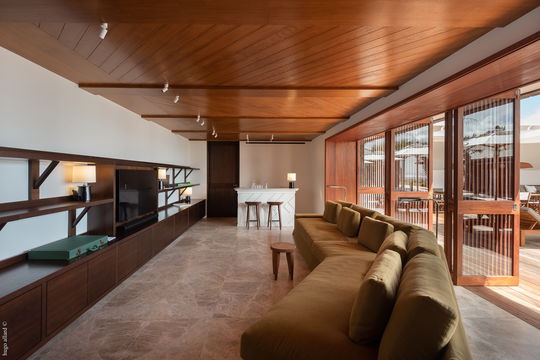 VILLA OVER THE OCEAN LOUNGE ROOM 1