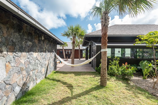 VILLA OVER THE OCEAN OUTDOORS 6