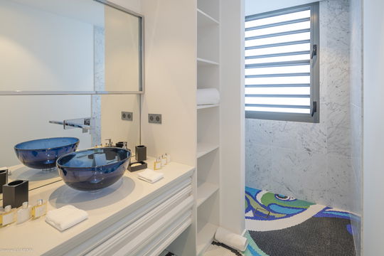 VILLA AMOR VIEW BEDROOM3 3
