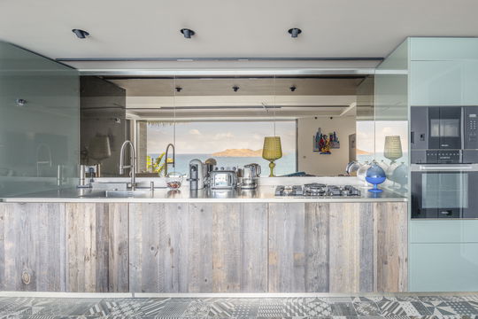 VILLA AMOR VIEW KITCHEN & DINING AREA 1