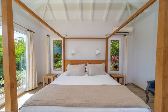 VILLA PAILLE EN QUEUE BEDROOM1 2