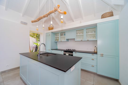 VILLA PAILLE EN QUEUE KITCHEN & DINING AREA 7