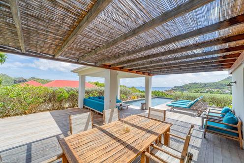 VILLA PAILLE EN QUEUE KITCHEN & DINING AREA 9