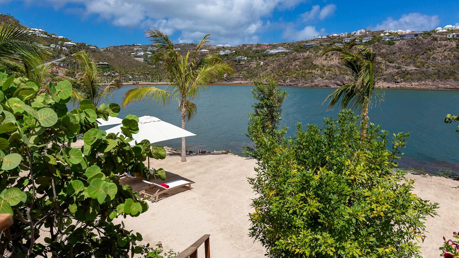 BEACH ACCESS
