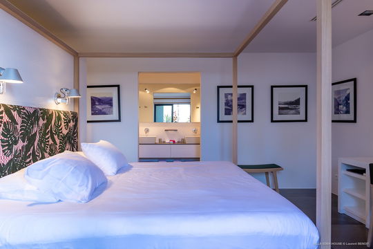 VILLA EDEN HOUSE BEDROOM1 2