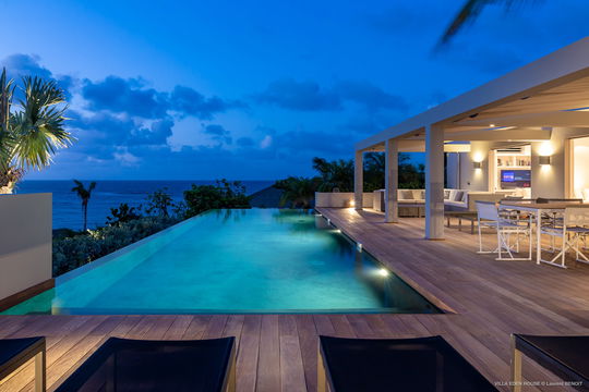 VILLA EDEN HOUSE BY NIGHT 2