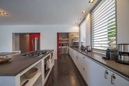 VILLA EDEN HOUSE KITCHEN & DINING AREA 18