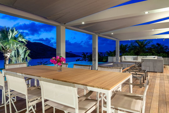 VILLA EDEN HOUSE KITCHEN & DINING AREA 30
