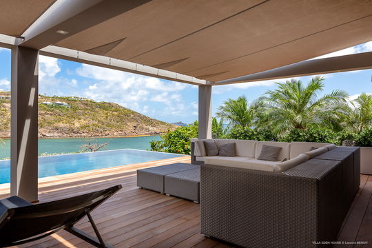 VILLA EDEN HOUSE OUTDOOR LOUNGE AREA 3