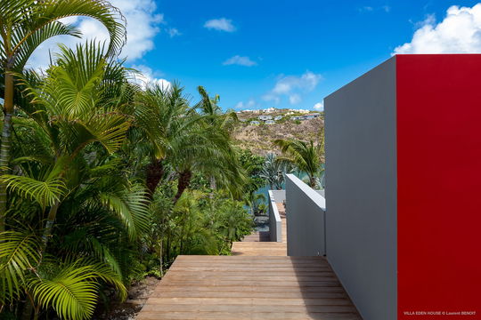 VILLA EDEN HOUSE OUTDOORS 2