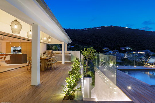 VILLA HALOWA BY NIGHT 3