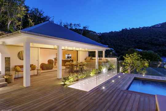 VILLA HALOWA BY NIGHT 4