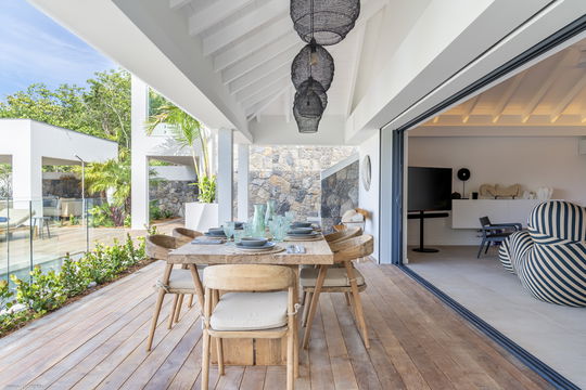 VILLA HALOWA KITCHEN & DINING AREA 4