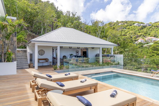 VILLA HALOWA POOL & TERRACE 4