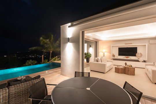 VILLA OCALM BY NIGHT 4