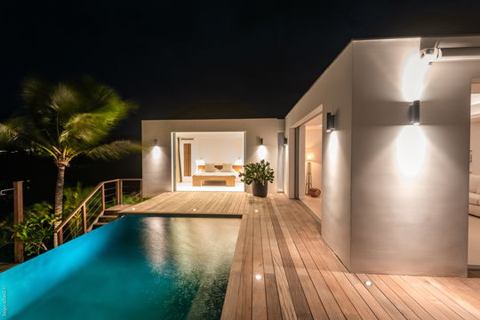 VILLA OCALM BY NIGHT 5