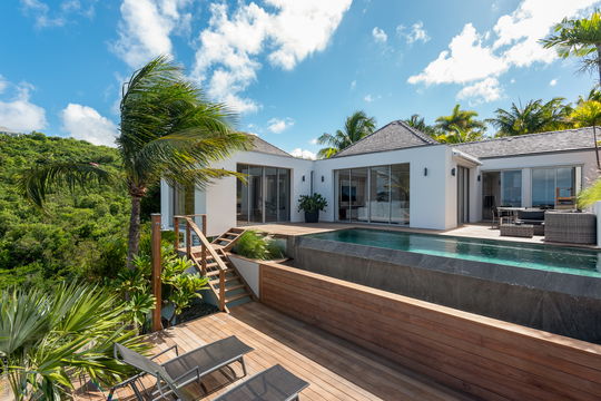 VILLA OCALM POOL & TERRACE 5