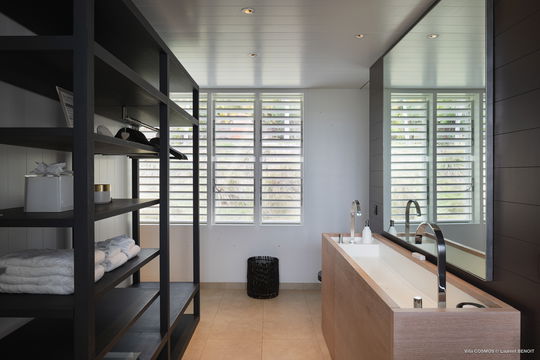 VILLA COSMOS BEDROOM3 5