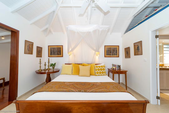 VILLA GENIA BEDROOM 2