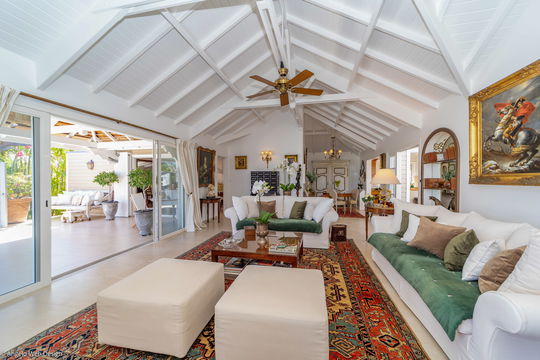 VILLA GENIA LIVING AREA 3