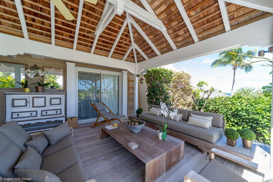 VILLA GENIA OUTDOOR LOUNGE 1