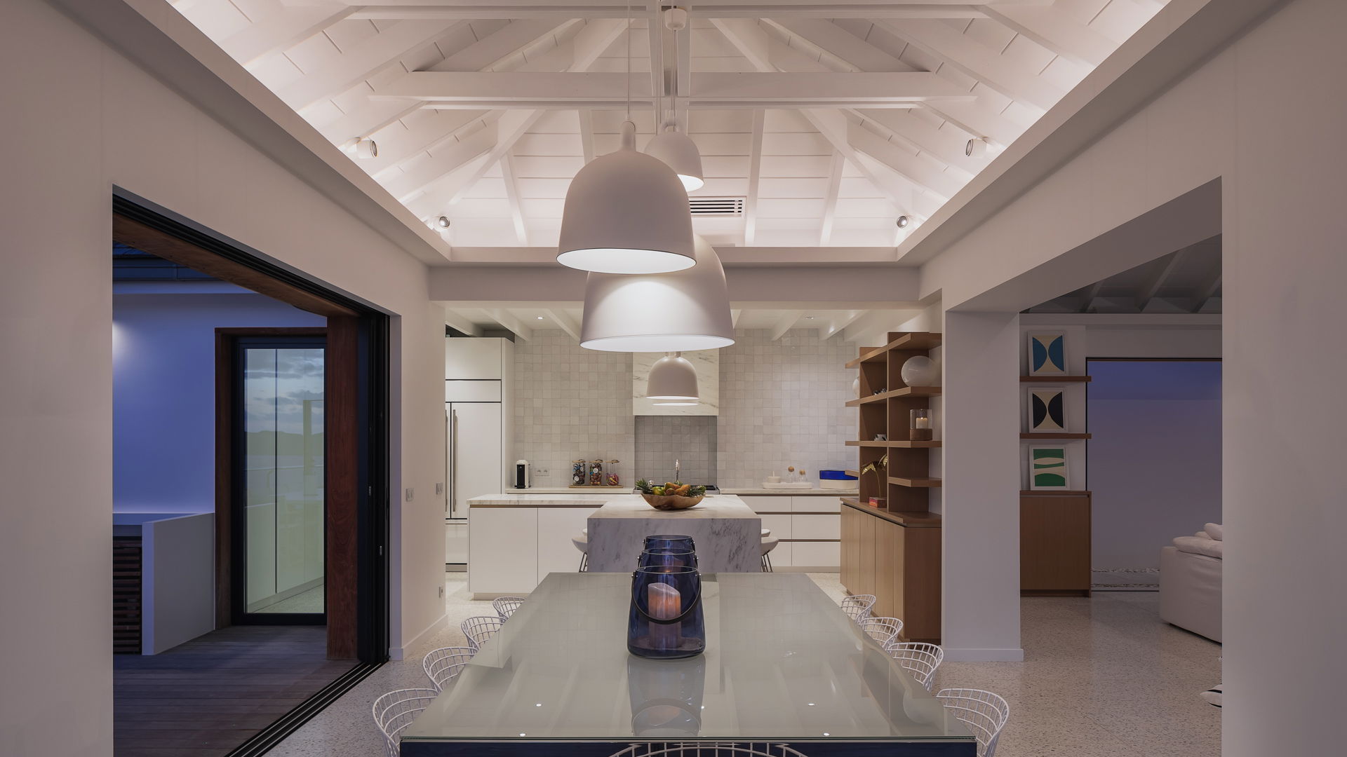 KITCHEN & DINING AREA