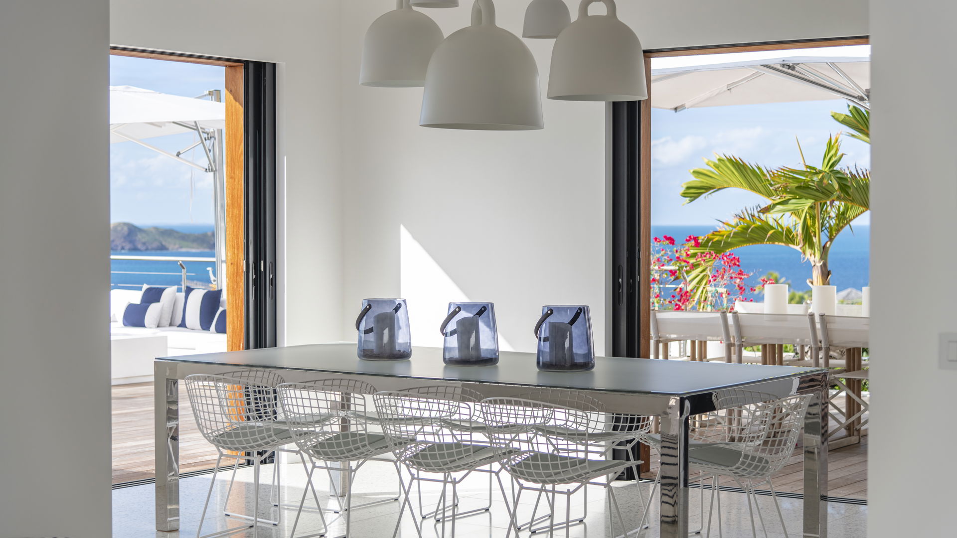 KITCHEN & DINING AREA