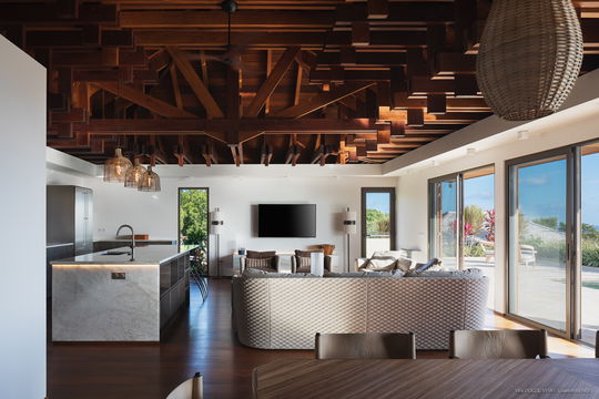 VILLA DOLCE VITA KITCHEN & DINING AREA 1