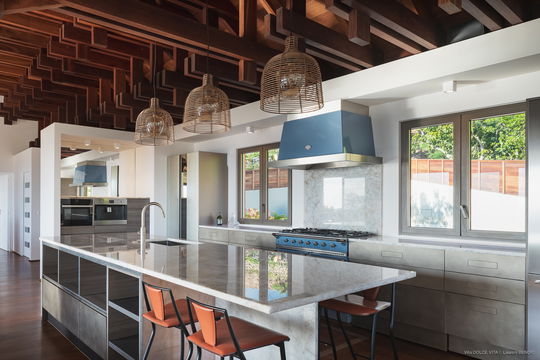 VILLA DOLCE VITA KITCHEN & DINING AREA 5