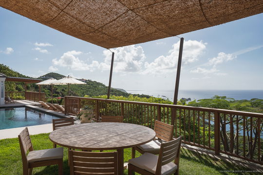 VILLA ESPRIT DE ROCHE KITCHEN & DINING AREA 5
