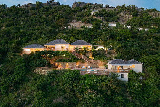 VILLA ESPRIT DE ROCHE OUTDOORS 3