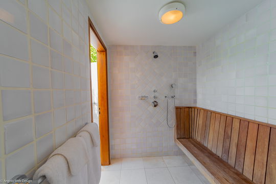 VILLA LAM BEDROOM1 6