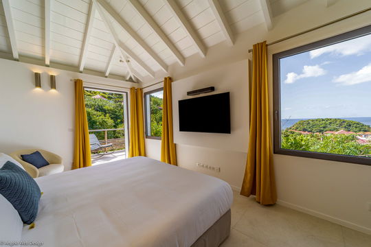 VILLA GRENADINES BEDROOM1 1