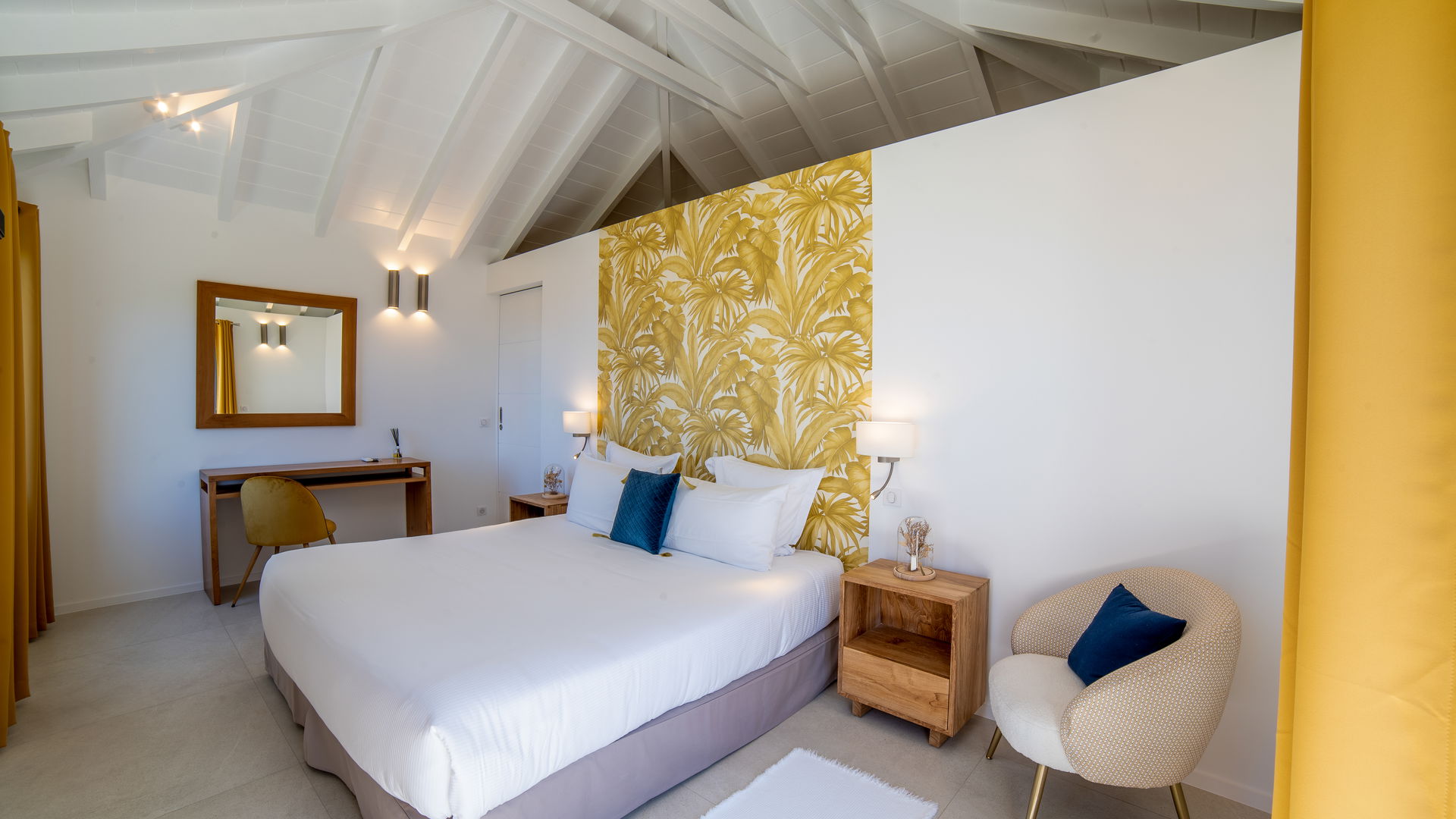 BEDROOM 1
