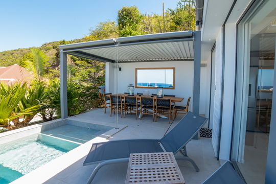 VILLA GRENADINES KITCHEN & DINING AREA 12