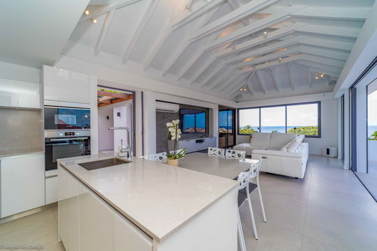 VILLA GRENADINES KITCHEN & DINING AREA 3