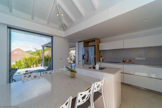VILLA GRENADINES KITCHEN & DINING AREA 5