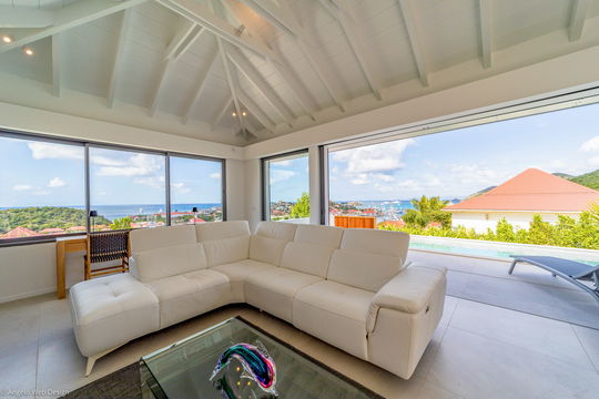 VILLA GRENADINES LIVING AREA 2
